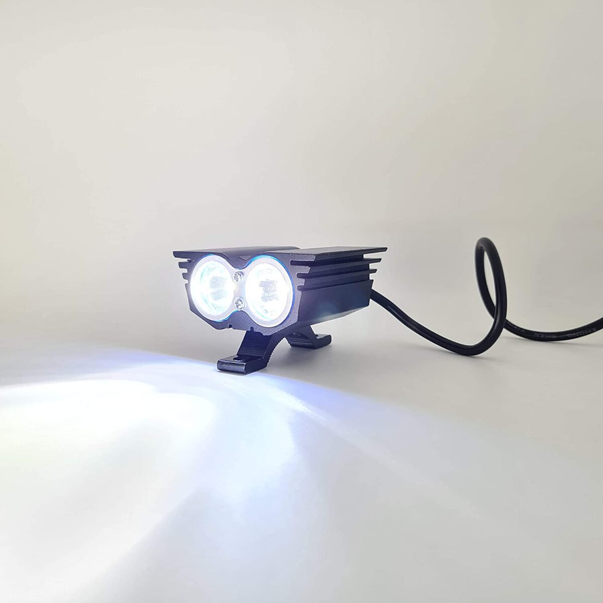 71Uujvh8Jtl._Sl1500_ Hjg Cheel Light 2 Led